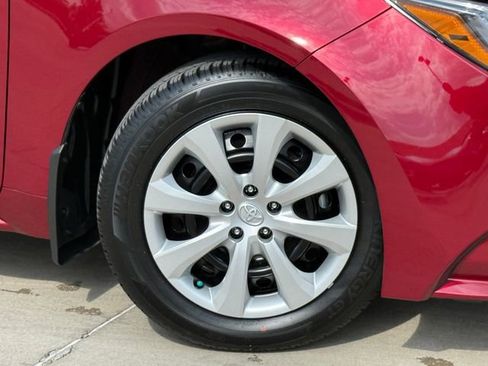 Used 2026 Toyota Corolla LE FWD image 2