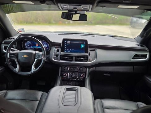 Used 2023 Chevrolet Suburban LT image 21