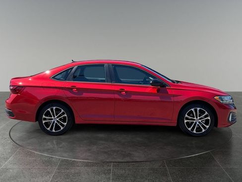 Used 2024 Volkswagen Jetta Sport FWD image 10