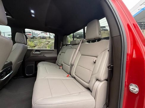 Used 2025 GMC Sierra 2500 SLT w/ SLT Premium Package AWD/4WD image 21