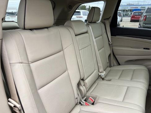 Used 2020 Jeep Grand Cherokee Overland image 19