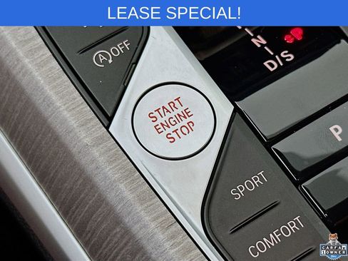 Used 2025 BMW 330i xDrive Sedan w/ Premium Package image 19