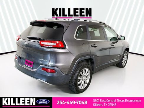 Used 2018 Jeep Cherokee Limited AWD/4WD image 4