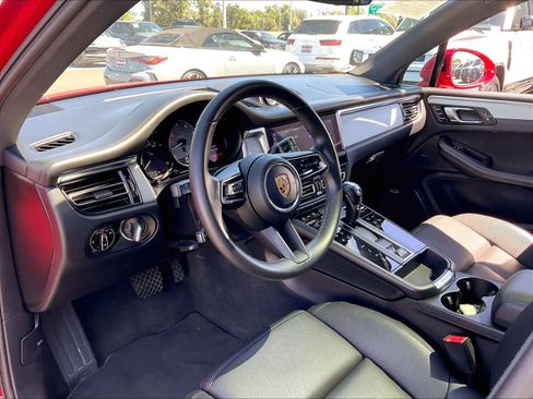 Used 2022 Porsche Macan S AWD/4WD image 16