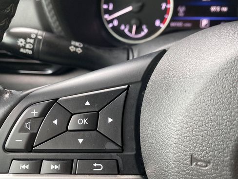 Used 2022 Nissan Sentra SV FWD image 33