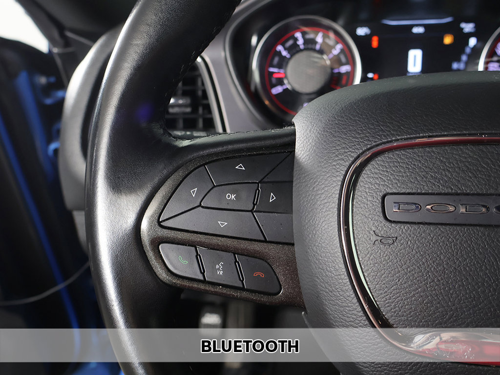 Used 2023 Dodge Challenger SXT RWD image 5