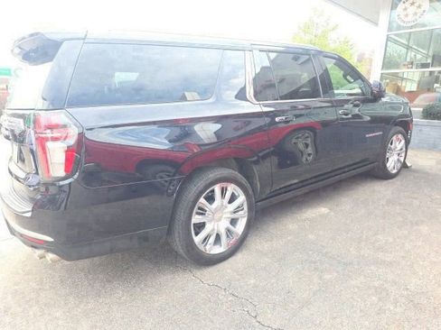 Used 2022 Chevrolet Suburban High Country w/ Max Trailering Package image 2