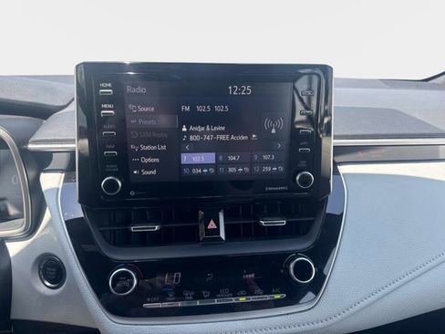 Used 2020 Toyota Corolla SE image 16