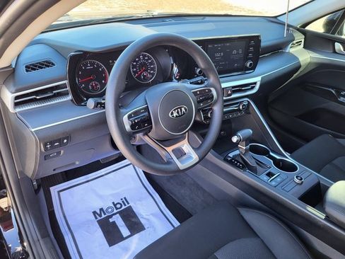 Used 2021 Kia K5 LX image 10