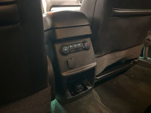 Used 2014 Ford Explorer XLT w/ Equipment Group 202A image 24