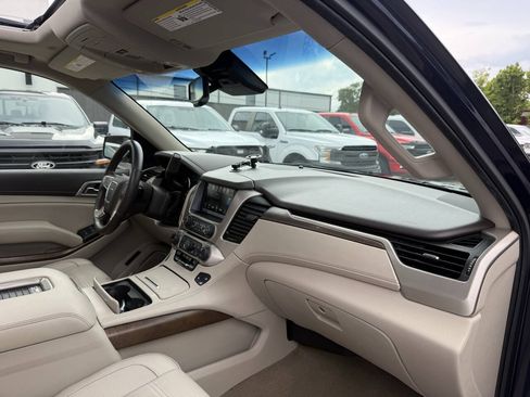 Used 2018 GMC Yukon Denali w/ Open Road Package AWD/4WD image 9