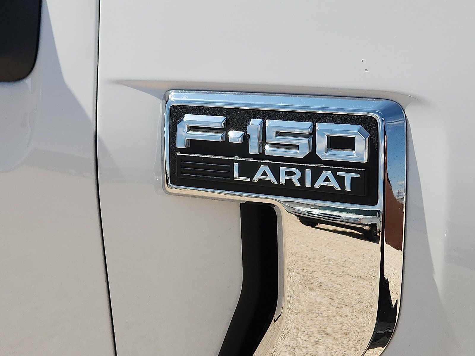 Used 2022 Ford F150 Lariat w/ Equipment Group 501A Mid AWD/4WD image 8