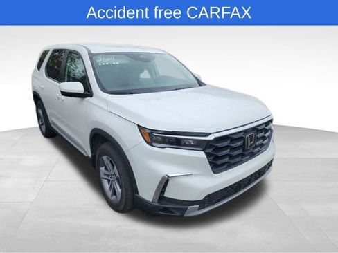 Used 2024 Honda Pilot EX-L image 4