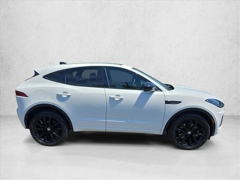 Certified 2024 Jaguar E-PACE R-Dynamic SE AWD/4WD image 4