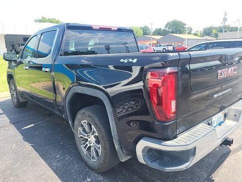 Used 2025 GMC Sierra 1500 SLT AWD/4WD image 2