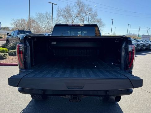 Used 2024 GMC Sierra 2500 AT4X AWD/4WD image 19