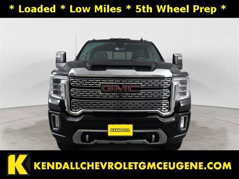 Used 2020 GMC Sierra 3500 Denali w/ Denali Ultimate Package image 8