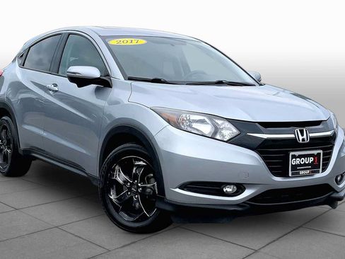 Used 2017 Honda HR-V EX image 3