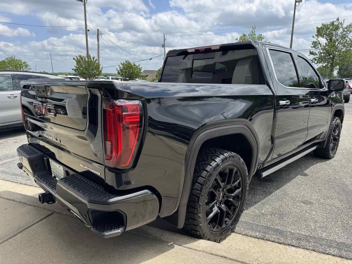 Used 2023 GMC Sierra 1500 Denali AWD/4WD image 44
