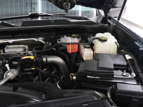 Used 2022 Chevrolet Silverado 2500 LT w/ Convenience Package AWD/4WD image 17