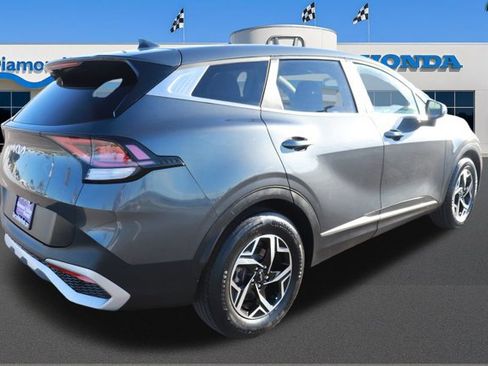 Used 2023 Kia Sportage LX image 6