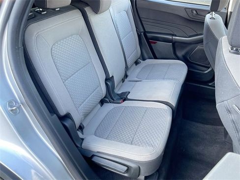 Used 2022 Ford Escape SE w/ SE Sport Appearance Package image 26