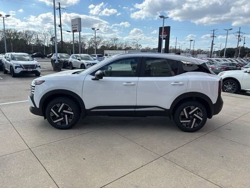 New 2026 Nissan Kicks SV w/ SV Premium Package FWD image 4