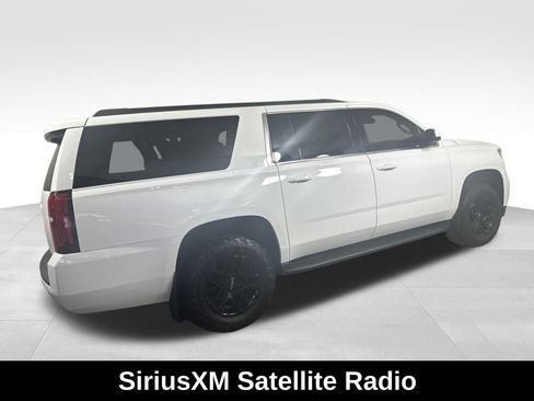 Used 2018 Chevrolet Suburban LT w/ Max Trailering Package AWD/4WD image 12