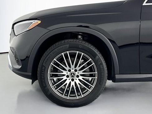 Used 2026 Mercedes-Benz GLC 300 image 10