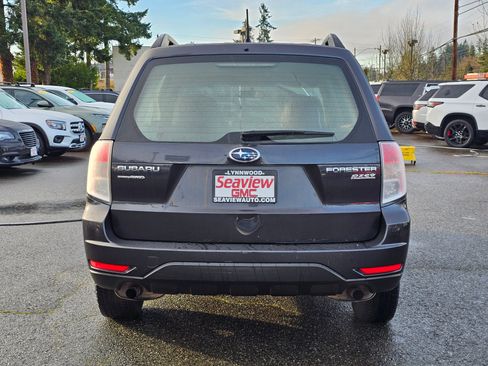 Used 2011 Subaru Forester 2.5X w/ Alloy Wheel Value Pkg image 6