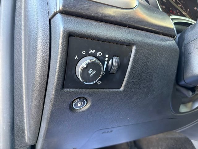 Used 2018 Jeep Grand Cherokee Altitude AWD/4WD image 15