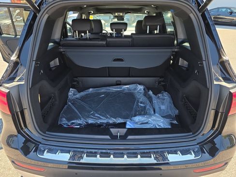 Certified 2025 Mercedes-Benz GLB 250 4MATIC image 16