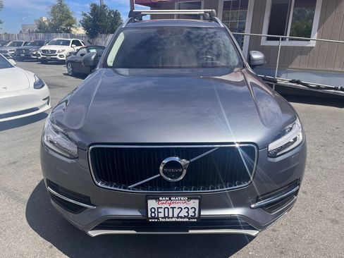 Used 2019 Volvo XC90 T6 Momentum w/ Advanced Package AWD/4WD image 2