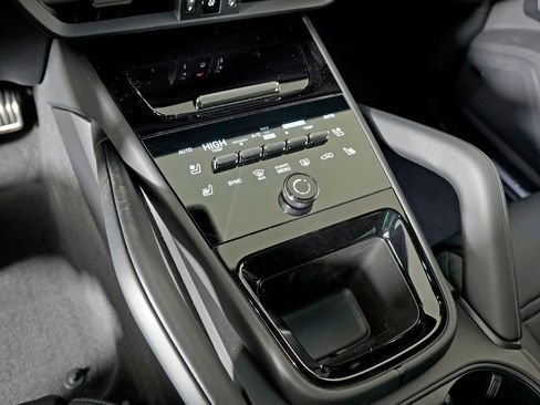 New 2026 Porsche Cayenne S AWD/4WD image 30