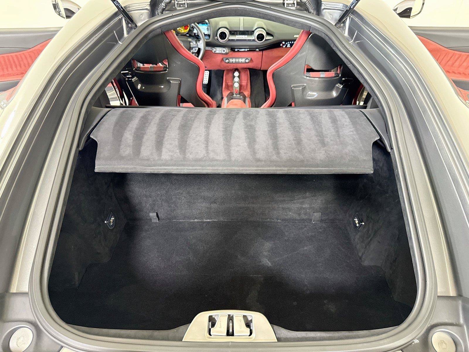 Used 2019 Ferrari 812 Superfast RWD image 27