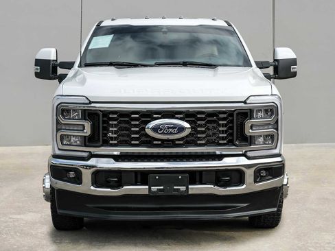 Used 2023 Ford F350 Lariat w/ FX4 Off-Road Package image 5