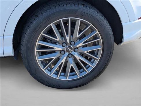 Used 2022 Audi Q3 2.0T Premium w/ Convenience Package image 22