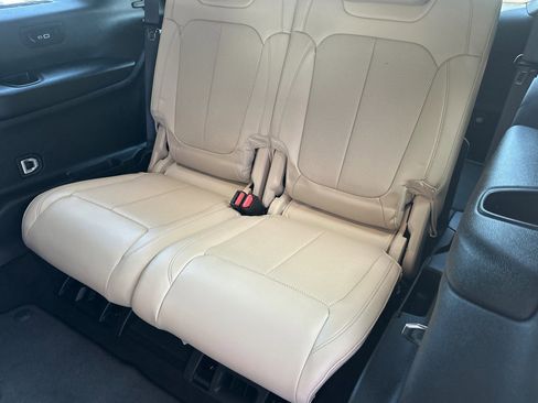 New 2025 Jeep Grand Cherokee L Limited w/ Luxury Tech Group II image 15