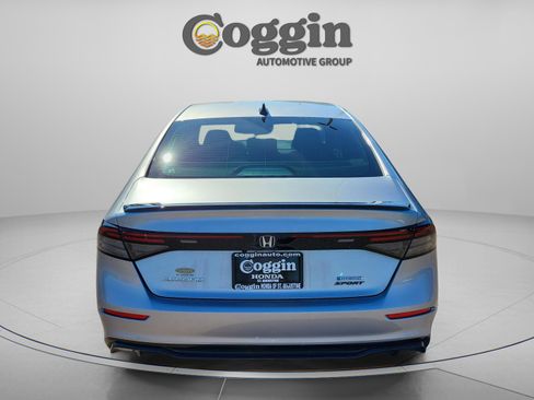 Used 2024 Honda Accord Sport image 11