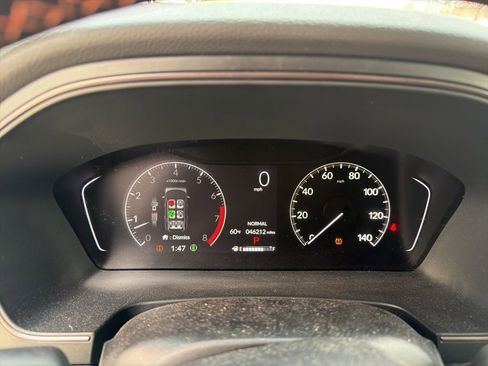 Used 2023 Honda Pilot TrailSport image 4