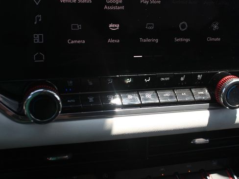 Used 2024 GMC Canyon AT4X AWD/4WD image 27