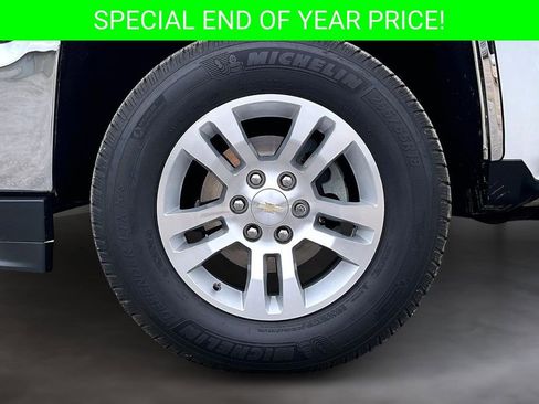 Used 2018 Chevrolet Silverado 1500 LT w/ LT Convenience Package image 31