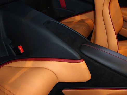 Certified 2022 Ferrari Roma image 45