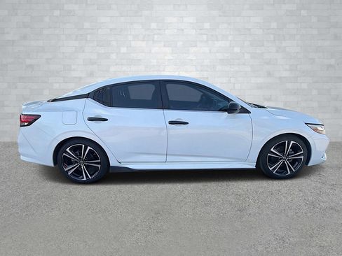 Used 2021 Nissan Sentra SR image 3