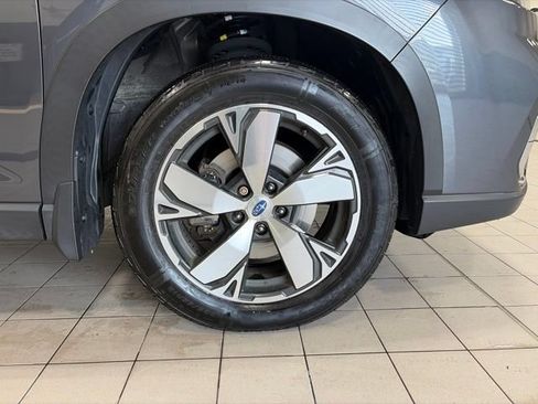 Used 2021 Subaru Forester Touring AWD/4WD image 27