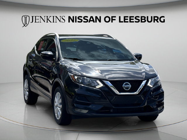 Certified 2022 Nissan Rogue Sport SV FWD image 2