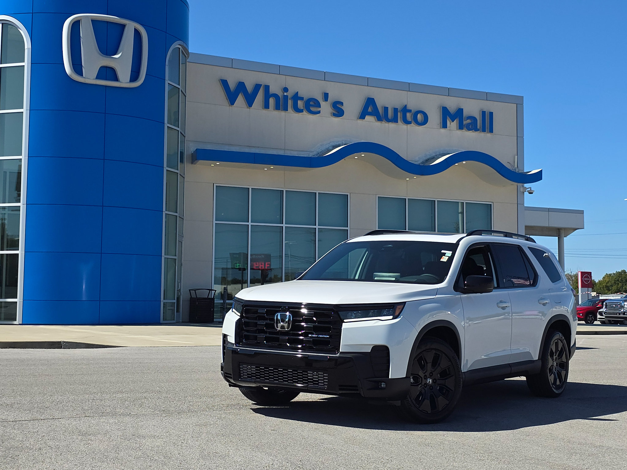 New 2026 Honda Pilot Black Edition image 2