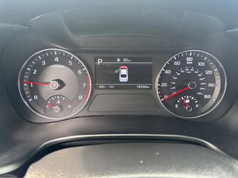 Used 2022 Kia Forte LXS image 11