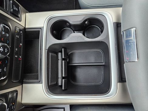 Used 2019 RAM 1500 Big Horn image 18