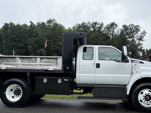 Used 2017 Ford F650 2WD SuperCab Super Duty image 4
